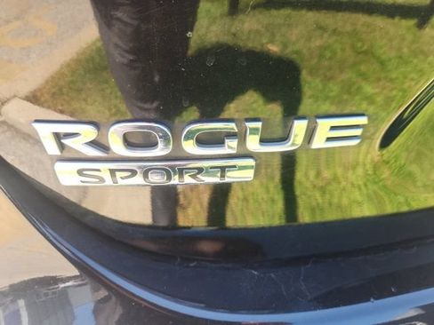 Used 2018 Nissan Rogue Sport S AWD/4WD image 5