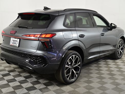 New 2026 Audi Q3 quattro 2.0T image 9