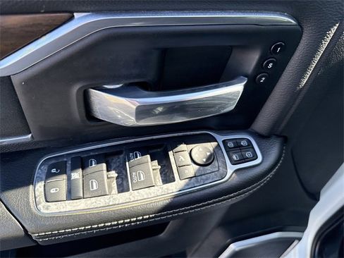 Used 2024 RAM 2500 Laramie image 24