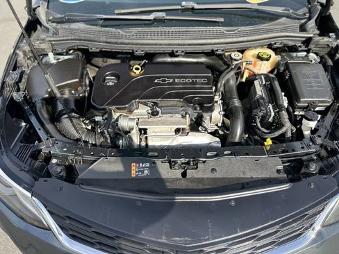 Used 2017 Chevrolet Cruze LT w/ Convenience Package image 20