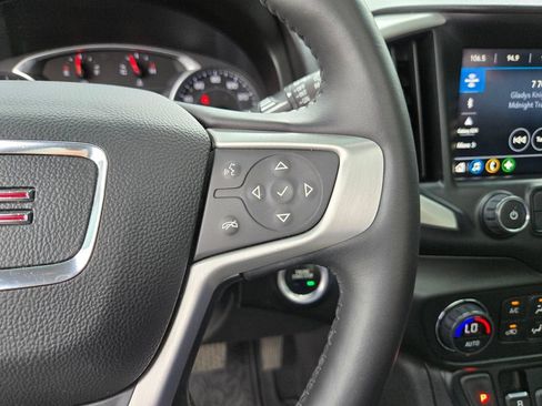 Used 2021 GMC Terrain SLT FWD image 30