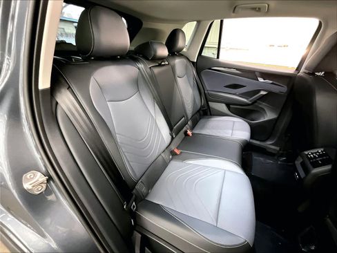 New 2026 Volkswagen Tiguan SE AWD/4WD image 9
