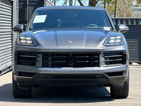 Used 2026 Porsche Cayenne AWD/4WD image 11