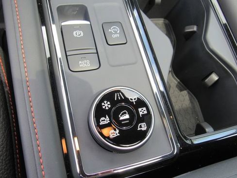 New 2026 Nissan Pathfinder Rock Creek AWD/4WD image 28