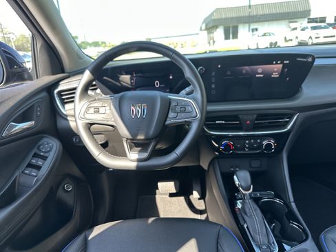 Used 2025 Buick Encore GX Sport Touring FWD image 15