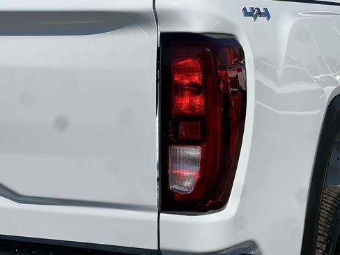 New 2026 GMC Sierra 2500 Pro image 7