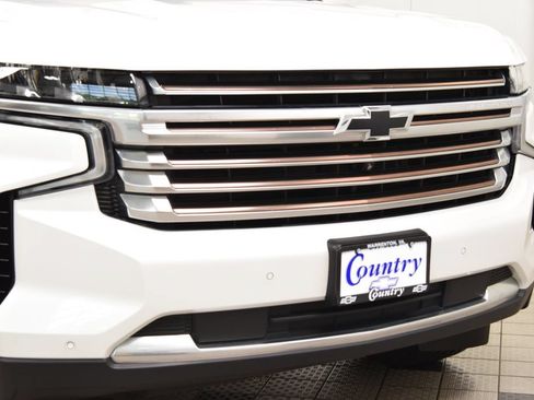 Used 2023 Chevrolet Tahoe High Country AWD/4WD image 13