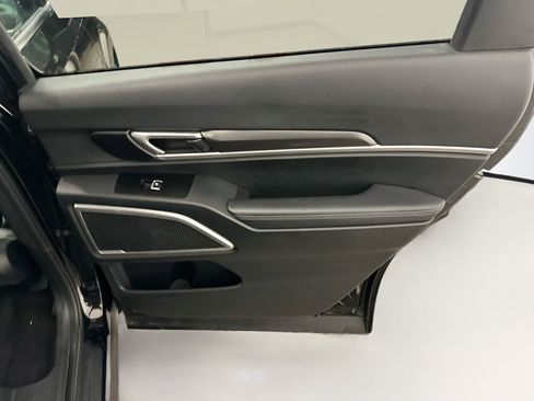 Used 2025 Kia Telluride S AWD/4WD image 33