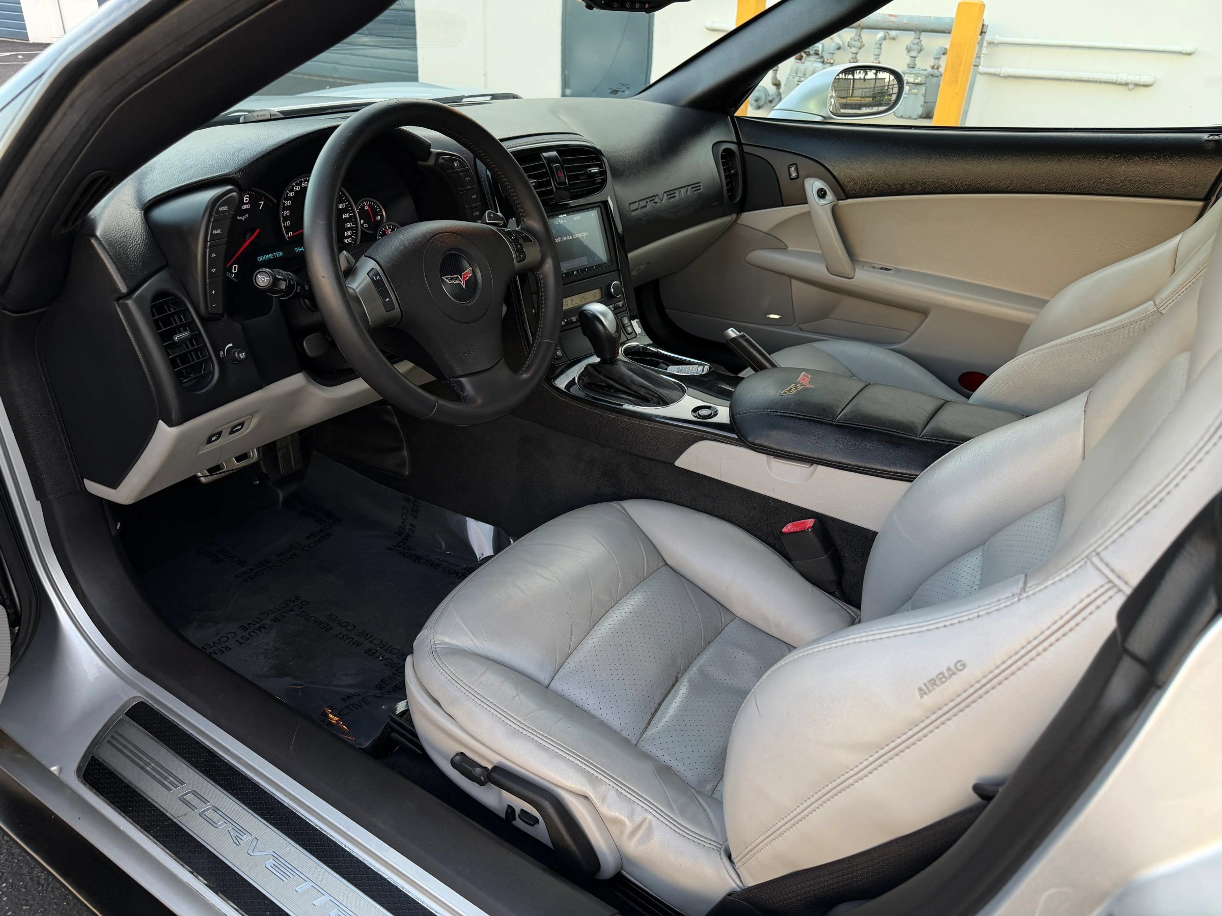 Used 2009 Chevrolet Corvette Coupe w/ Preferred Equipment Group RWD image 7