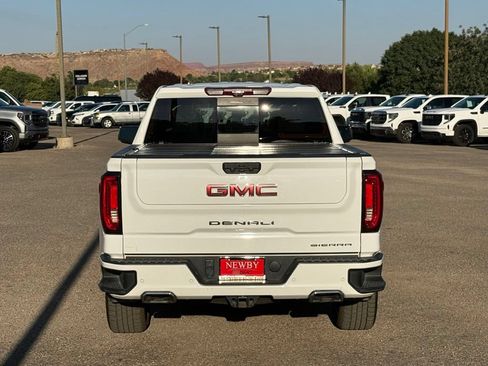 Used 2022 GMC Sierra 1500 Denali w/ Denali Reserve Package AWD/4WD image 6