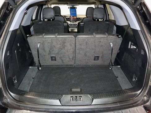 Certified 2023 Ford Explorer XLT w/ Equipment Group 202A image 16