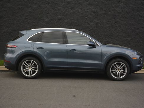 Certified 2020 Porsche Cayenne image 8