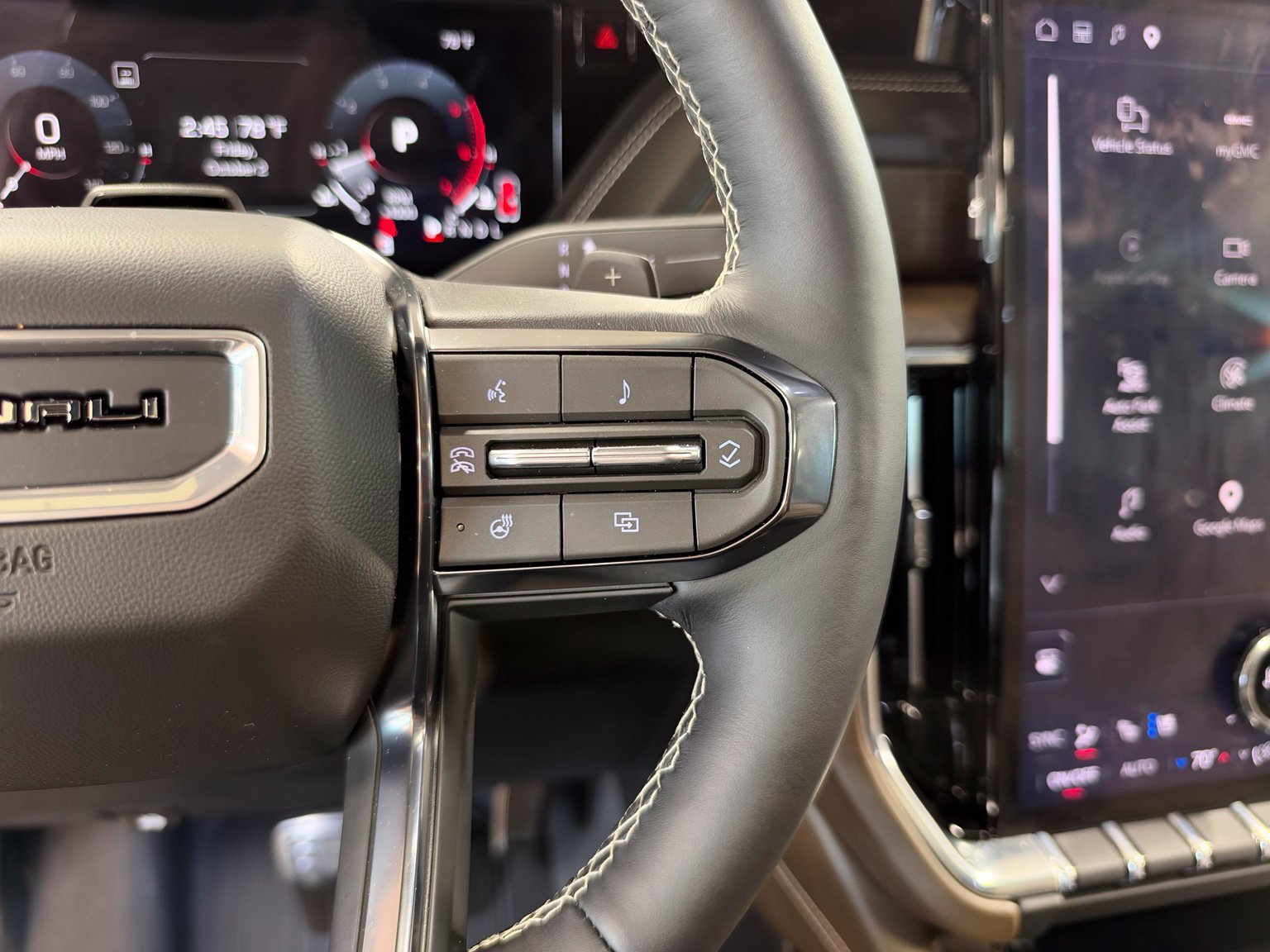 Used 2026 GMC Yukon XL Denali Ultimate w/ LPO, Illumination Package AWD/4WD image 21
