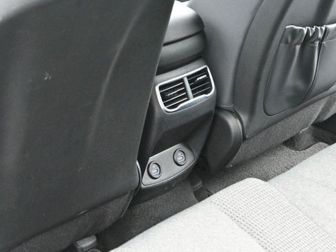 Used 2021 Hyundai Santa Fe SEL FWD image 27