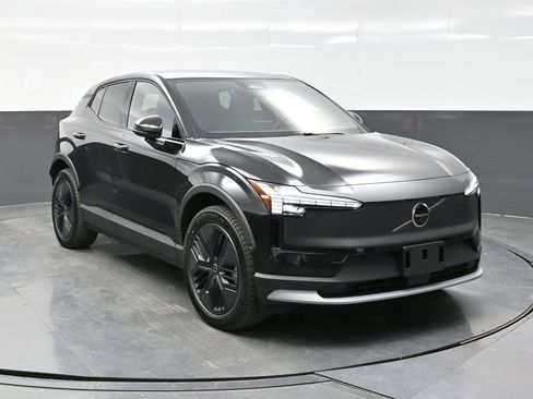 New 2026 Volvo EX30 Cross Country Ultra w/ Protection Package image 1