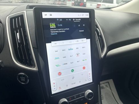 Used 2024 Ford Edge SEL w/ Convenience Package image 38