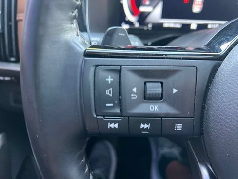 Used 2024 Nissan Pathfinder Platinum w/ Cargo Package FWD image 39
