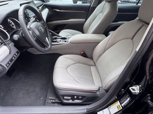 Used 2024 Toyota Camry XLE w/ Cold Weather Package image 21