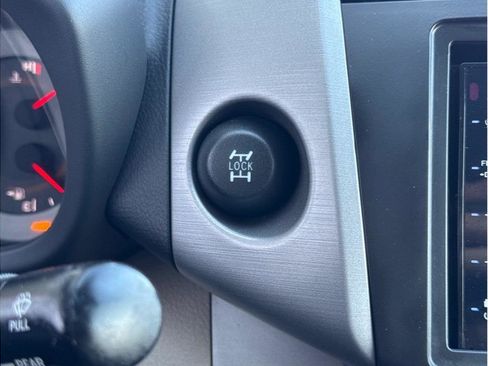 Used 2007 Toyota RAV4 4WD image 19