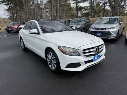 Used 2018 Mercedes-Benz C 300 4MATIC Sedan image 4