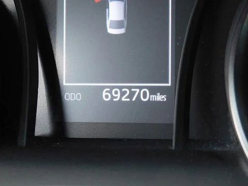 Used 2023 Toyota Camry SE image 18