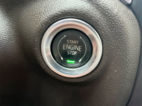 Used 2019 GMC Sierra 1500 SLT w/ SLT Premium Package image 27