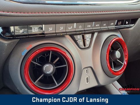 Used 2025 Chevrolet Blazer RS image 28