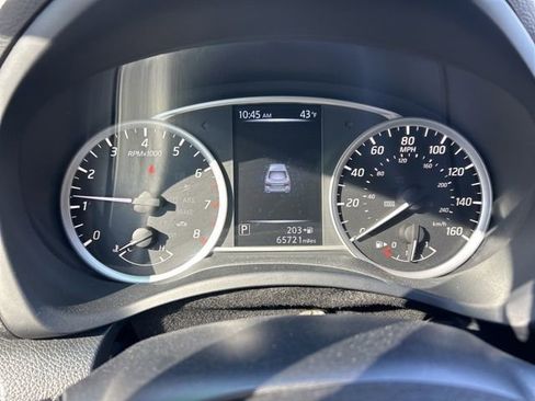 Used 2017 Nissan Sentra SV image 10