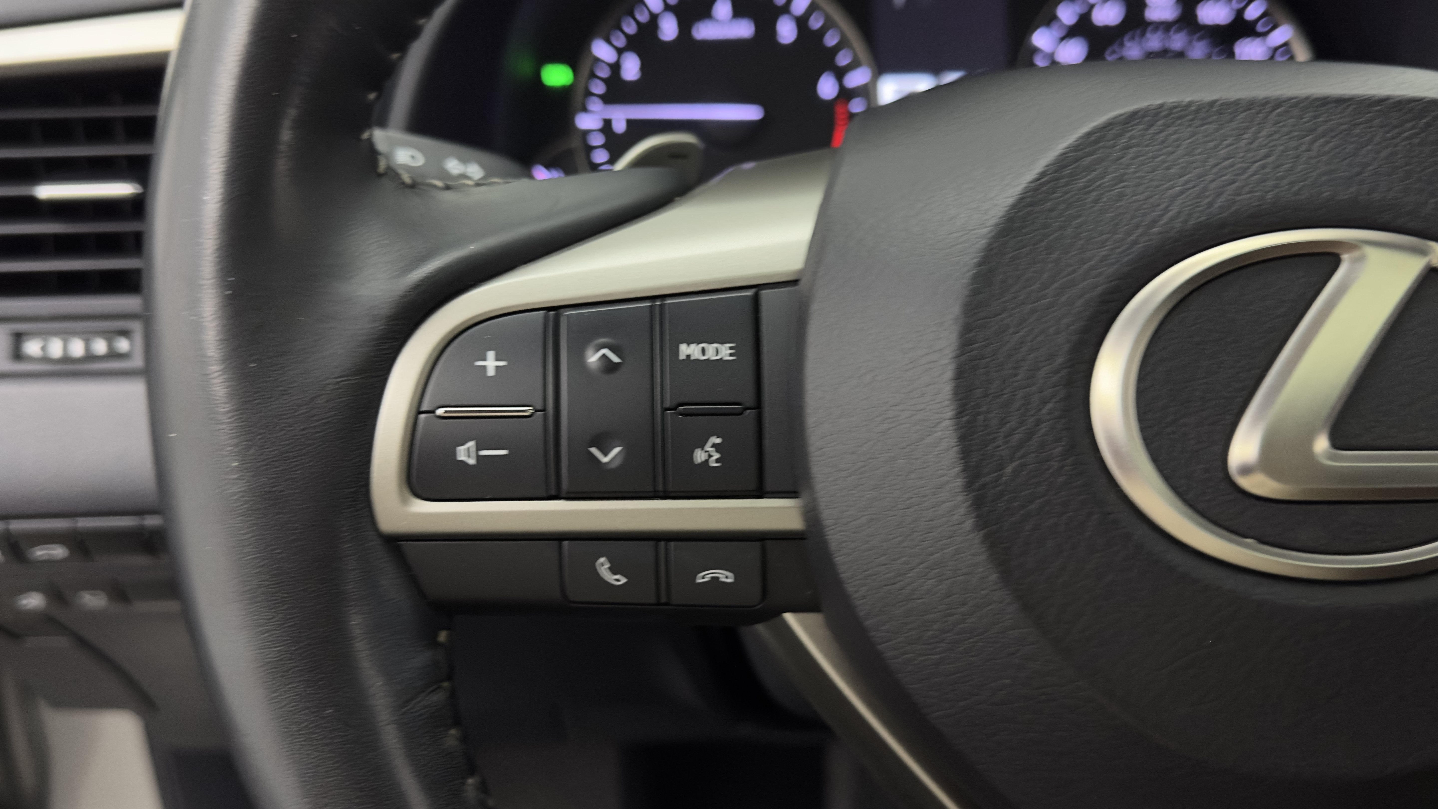 Used 2020 Lexus RX 350 FWD w/ Premium Package image 19