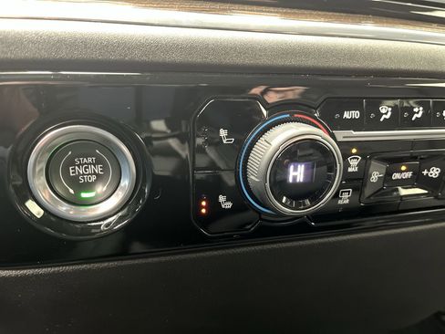 Certified 2024 Chevrolet Silverado 1500 RST image 24