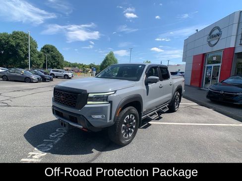Used 2023 Nissan Frontier PRO-4X w/ Pro Convenience Package AWD/4WD image 8
