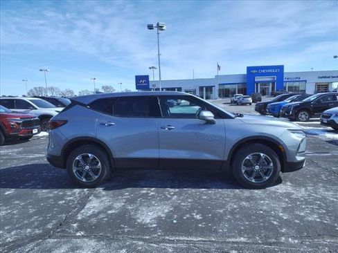 New 2025 Chevrolet Blazer LT image 2