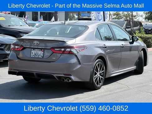 Used 2024 Toyota Camry SE FWD image 5