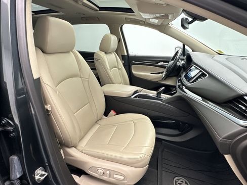 Used 2019 Buick Enclave Essence image 29