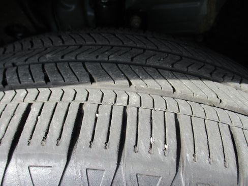 Certified 2025 Honda Pilot EX-L image 10