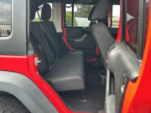 Used 2016 Jeep Wrangler Unlimited Sport w/ Quick Order Package 24S AWD/4WD image 28