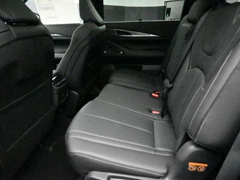 Certified 2025 INFINITI QX60 Luxe AWD/4WD image 24