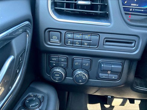 Used 2023 Chevrolet Tahoe Z71 w/ Off-Road Capability Package AWD/4WD image 36