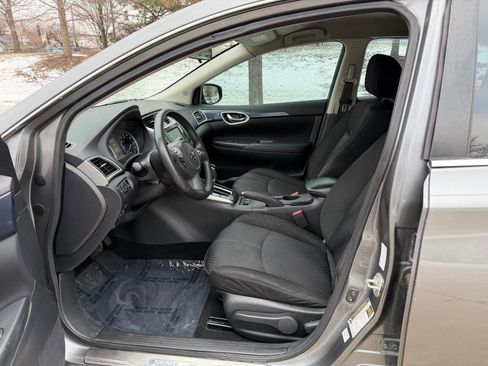 Used 2019 Nissan Sentra SR image 13