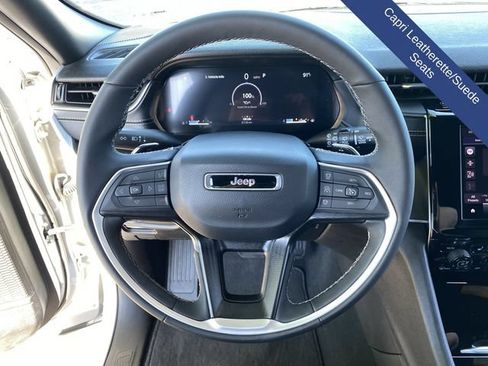 Used 2025 Jeep Grand Cherokee L Laredo AWD/4WD image 35