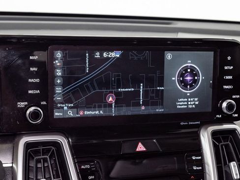 Certified 2022 Kia Sorento S w/ Panoramic Sunroof Package FWD image 17