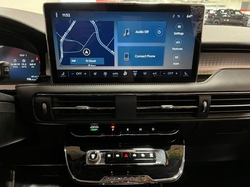 Used 2023 Lincoln Corsair AWD w/ Equipment Group 101A image 31