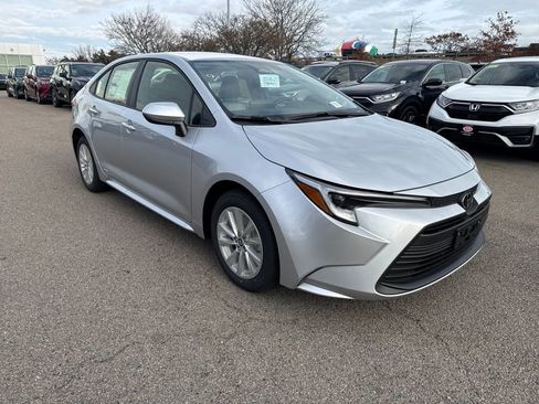 New 2026 Toyota Corolla LE image 9