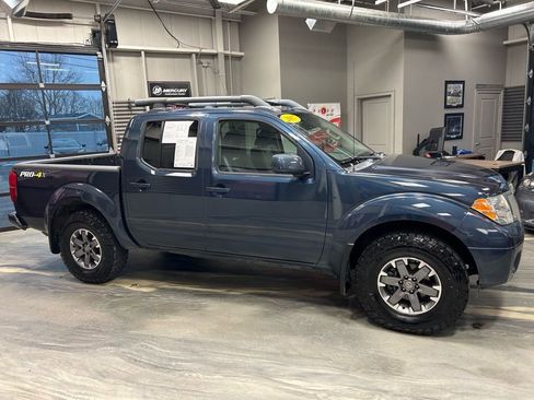 Used 2017 Nissan Frontier PRO-4X w/ Pro-4x Luxury Package image 26