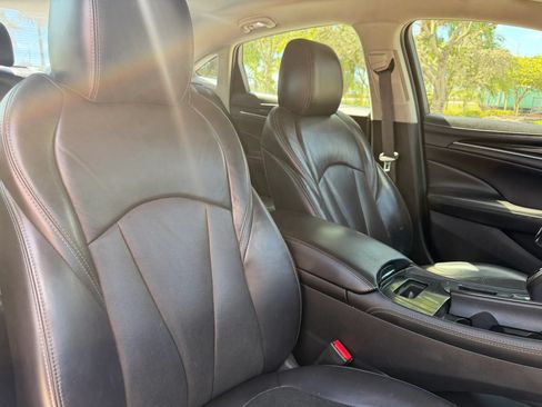 Used 2018 Buick LaCrosse Essence FWD image 21