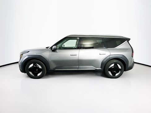 Used 2024 Kia EV9 Wind AWD/4WD image 4