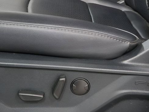 Used 2025 Ford F150 Lariat AWD/4WD image 22