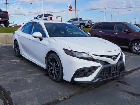 Certified 2024 Toyota Camry SE FWD image 2