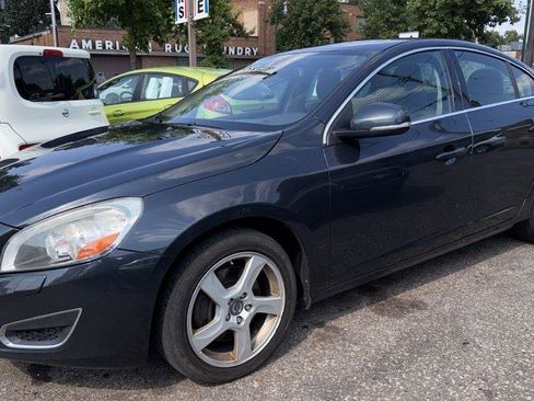 Used 2013 Volvo S60 T5 AWD/4WD image 2