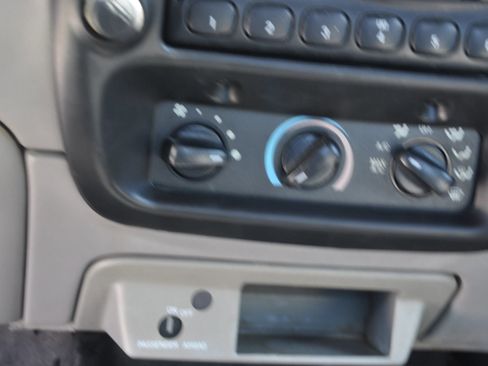 Used 2000 Ford Ranger 2WD Regular Cab image 24